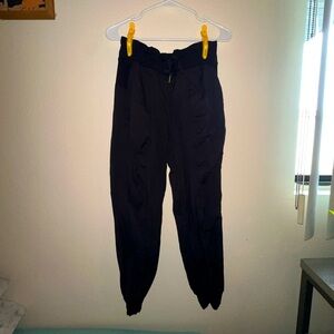 lululemon athletica dance studio joggers - black - size 8